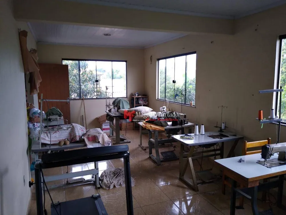 Casa, 4 quartos, 240 m² - Foto 8