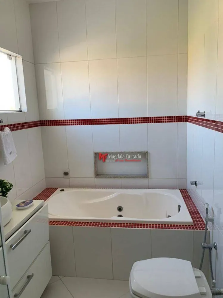 Casa, 3 quartos, 234 m² - Foto 13