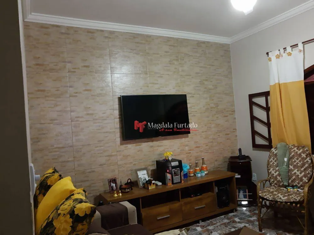 Casa, 3 quartos, 200 m² - Foto 13