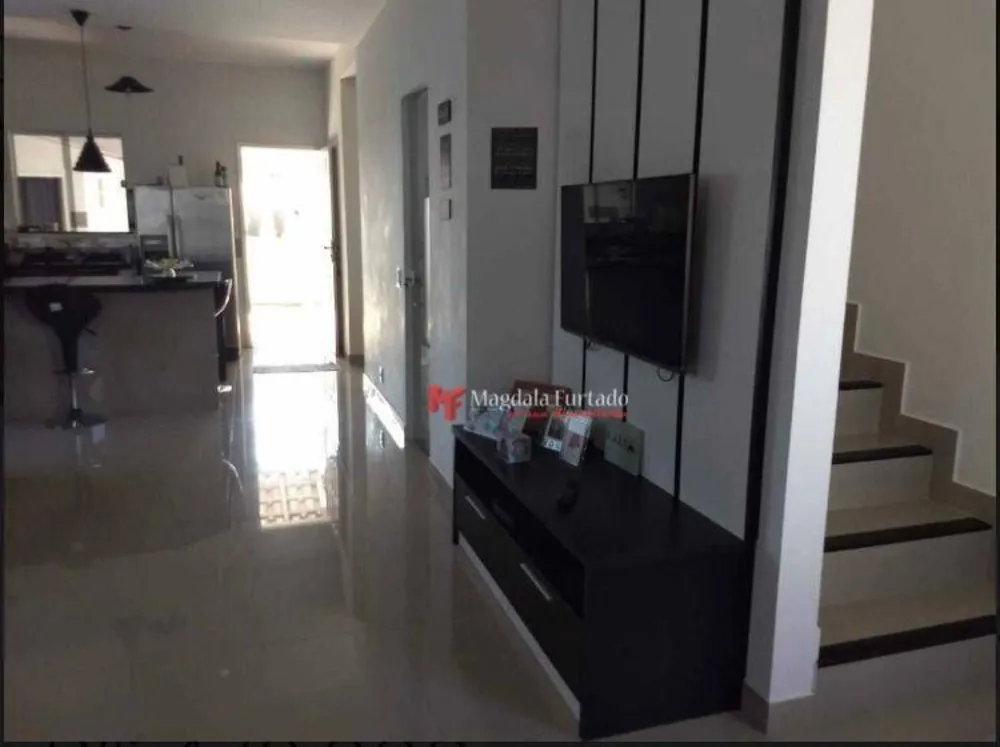 Casa, 5 quartos, 268 m² - Foto 4