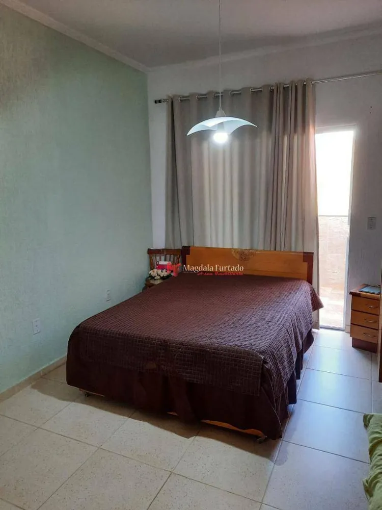 Casa, 3 quartos, 270 m² - Foto 28