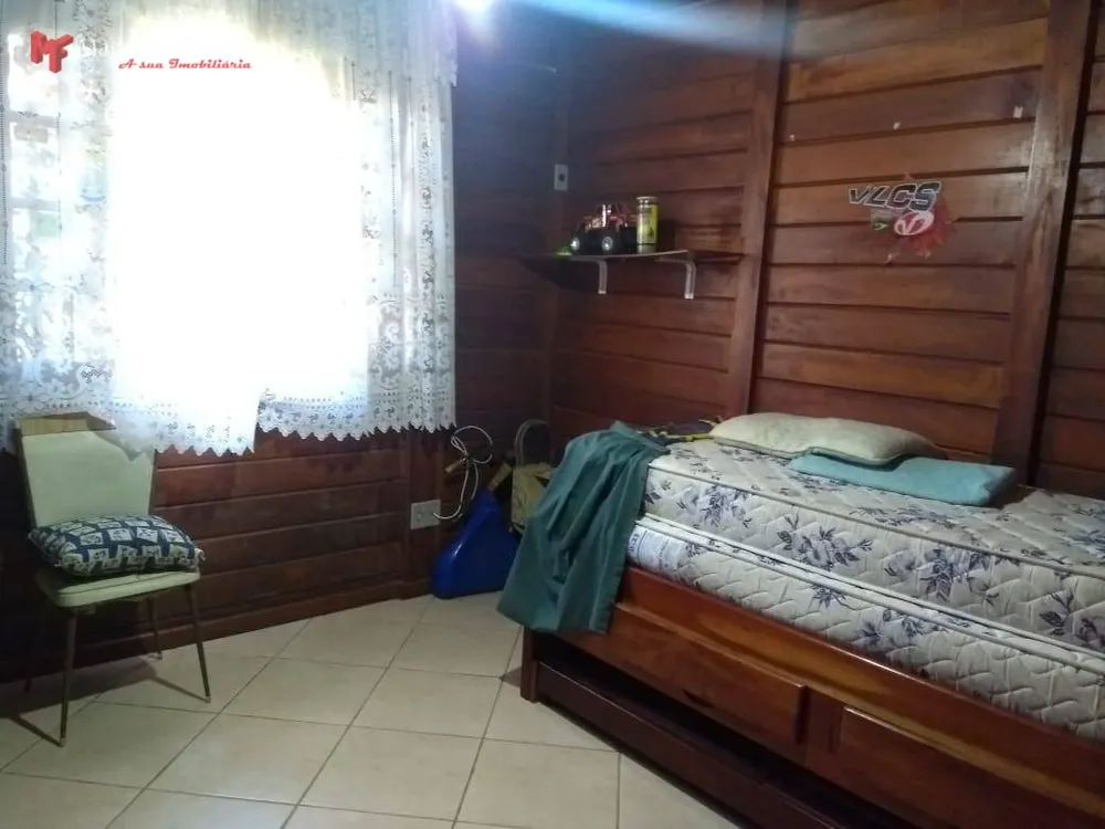Casa, 3 quartos, 200 m² - Foto 11