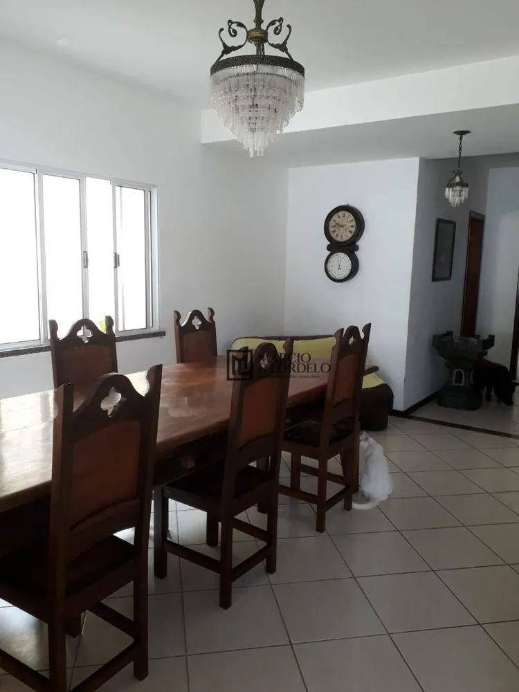 Casa, 4 quartos, 180 m² - Foto 3