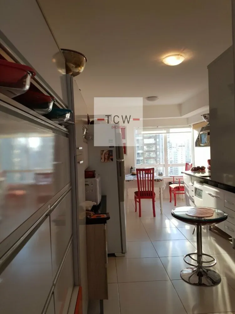 Apartamento, 4 quartos, 251 m² - Foto 11