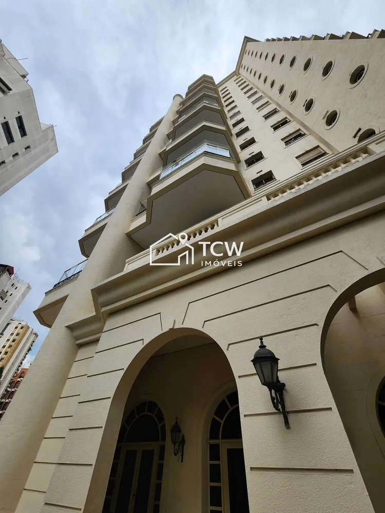 Apartamento, 3 quartos, 335 m² - Foto 1