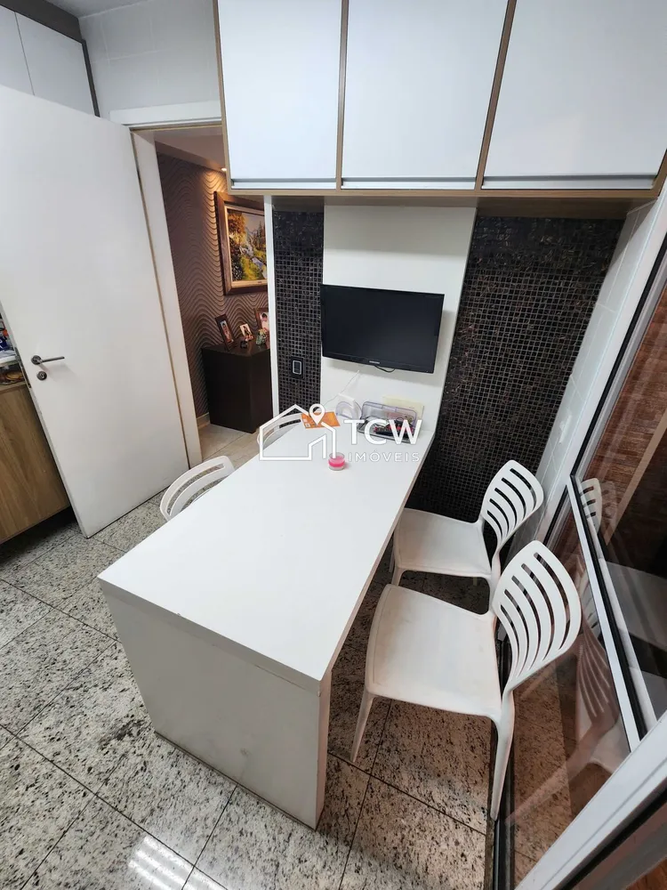 Apartamento, 3 quartos, 193 m² - Foto 1