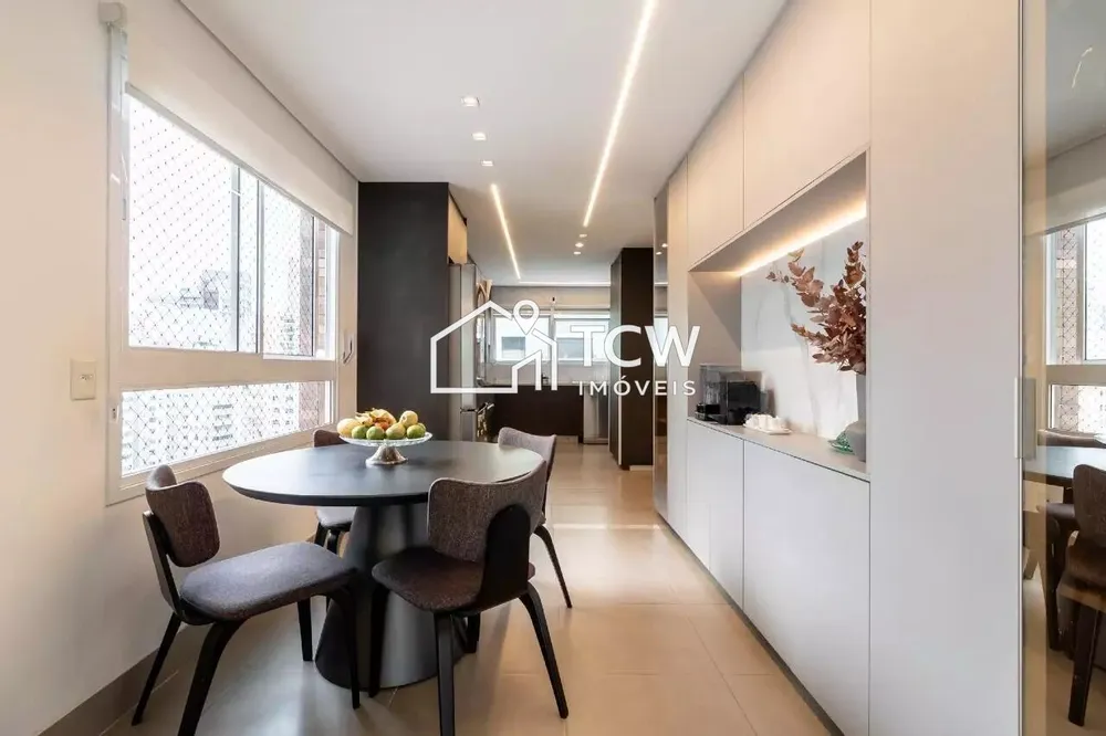 Apartamento, 3 quartos, 205 m² - Foto 1
