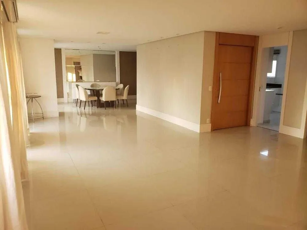 Apartamento, 3 quartos, 176 m² - Foto 2