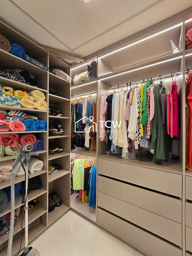 Apartamento, 3 quartos, 245 m² - Foto 10