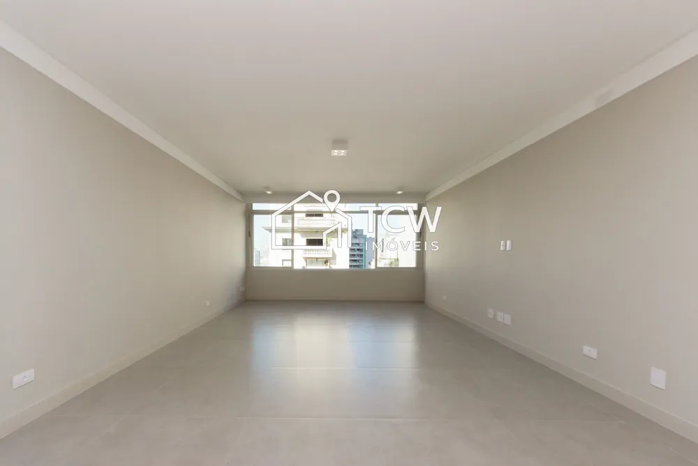 Apartamento, 3 quartos, 212 m² - Foto 1