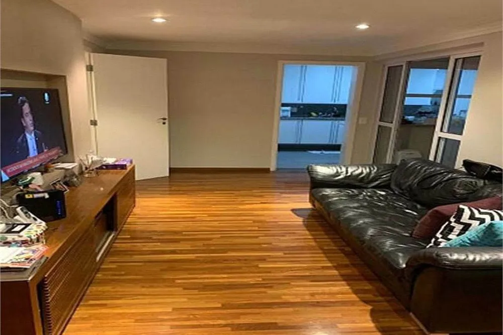 Apartamento, 3 quartos, 197 m² - Foto 2