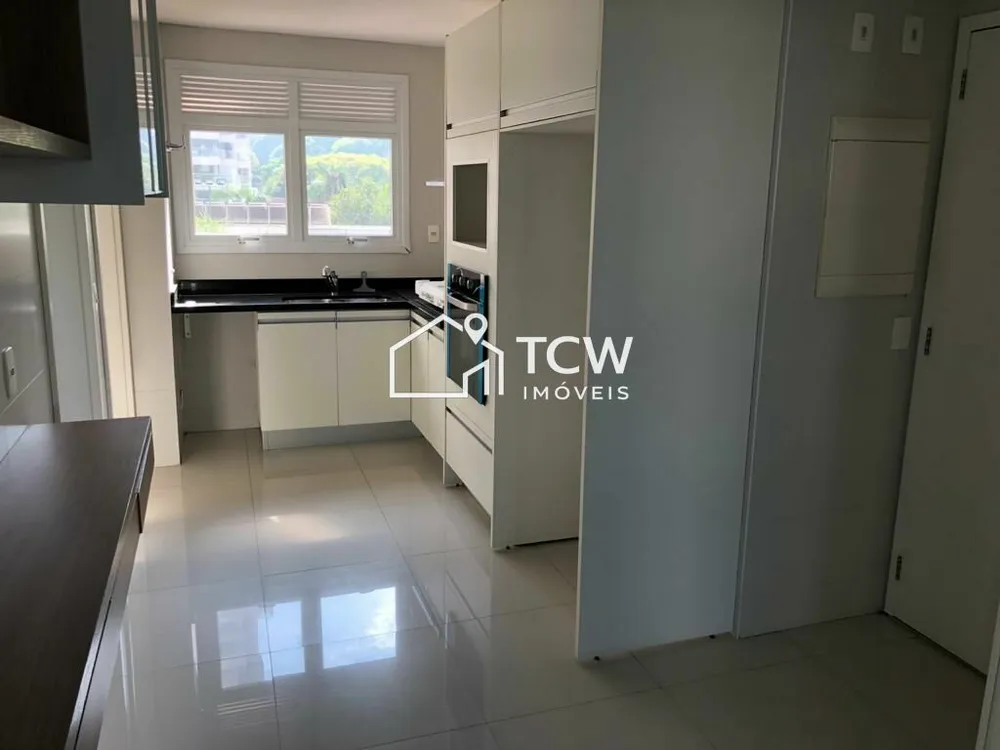 Apartamento, 3 quartos, 272 m² - Foto 1