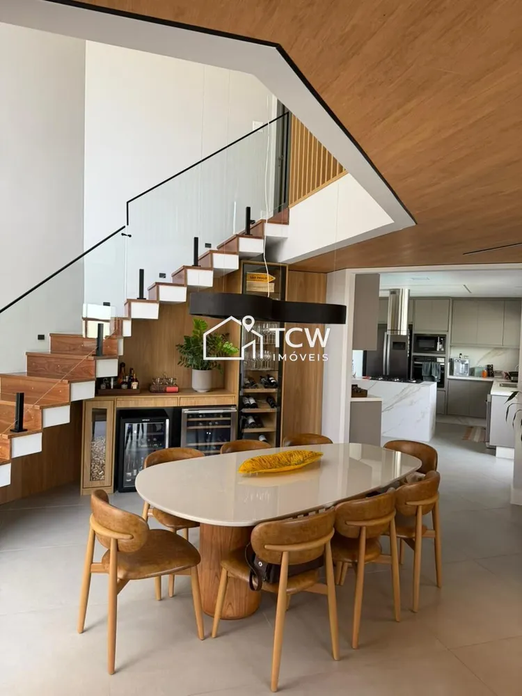 Apartamento, 3 quartos, 150 m² - Foto 1
