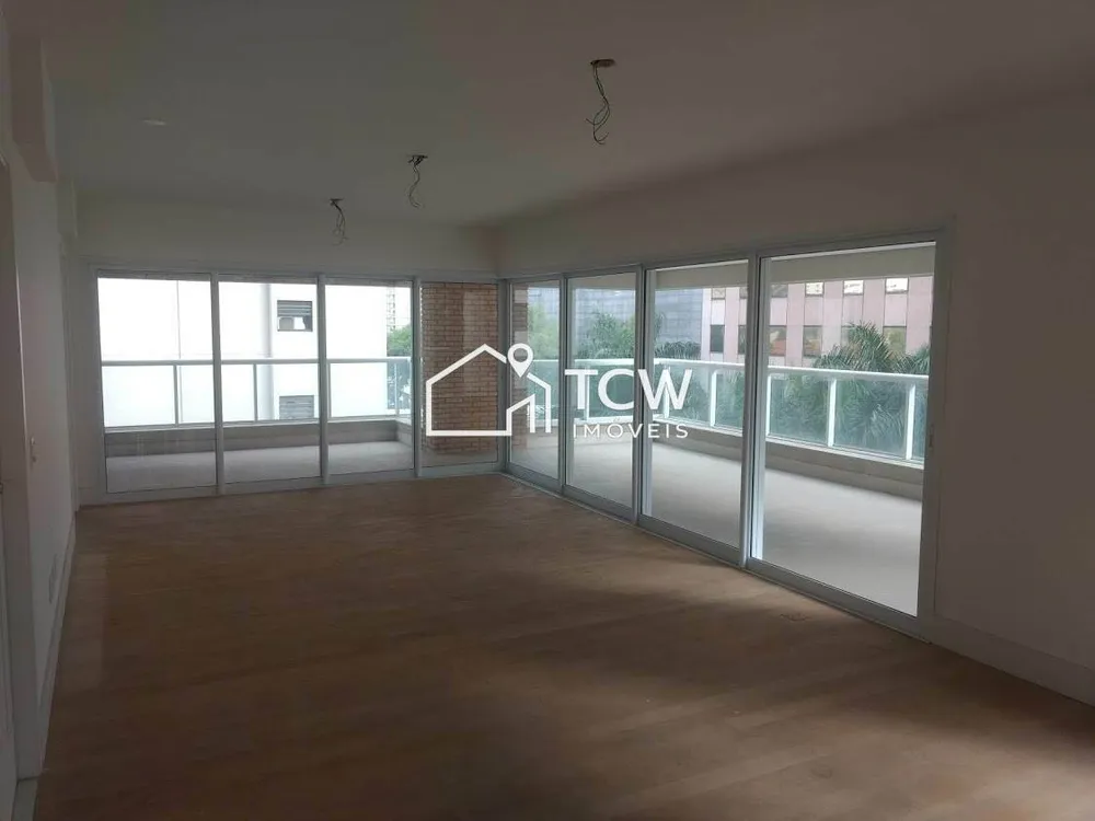 Apartamento, 3 quartos, 205 m² - Foto 2