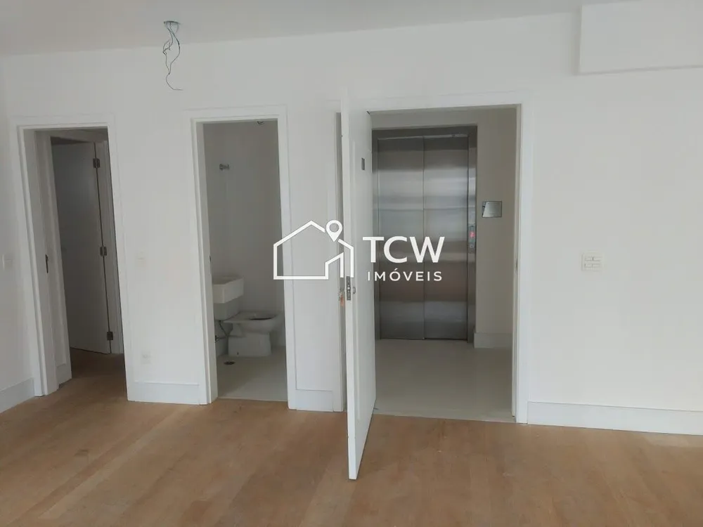 Apartamento, 3 quartos, 205 m² - Foto 1