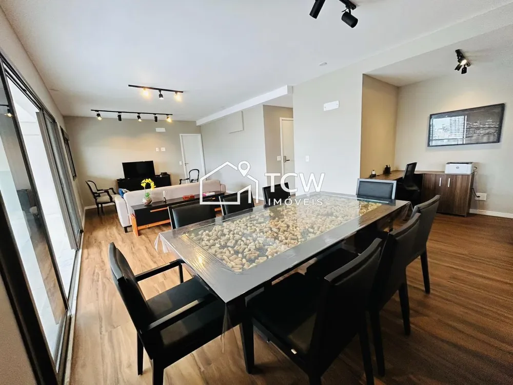 Apartamento, 3 quartos, 158 m² - Foto 1