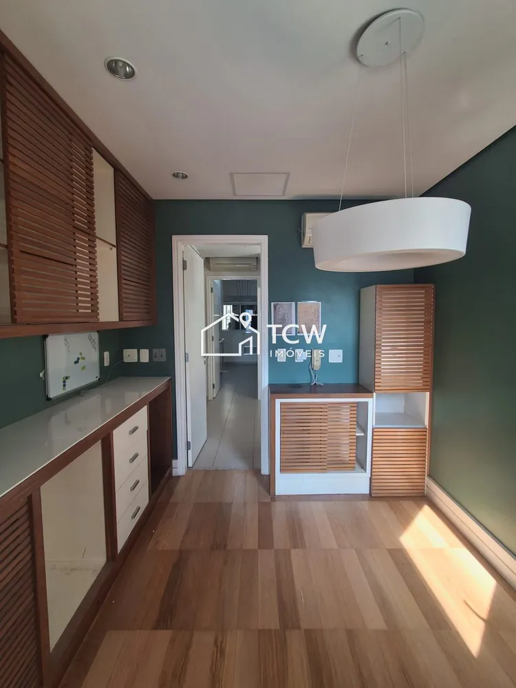 Apartamento, 3 quartos, 212 m² - Foto 2