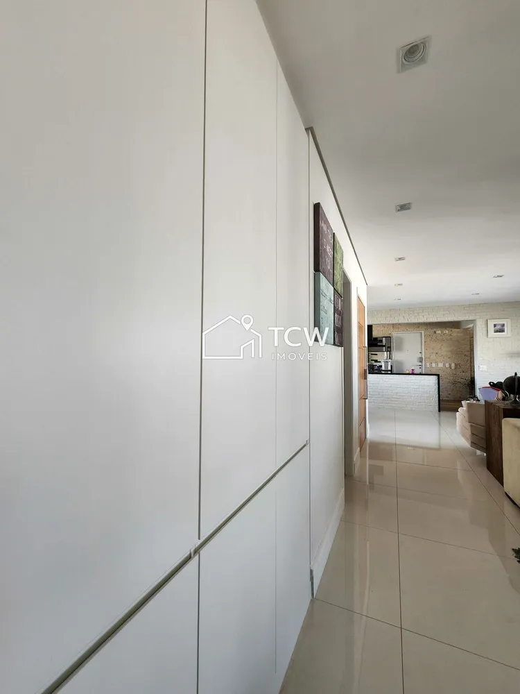 Apartamento, 3 quartos, 184 m² - Foto 1