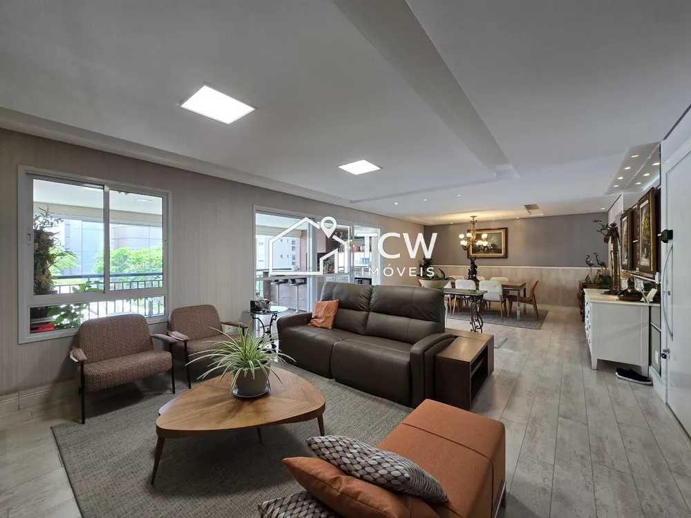 Apartamento, 3 quartos, 168 m² - Foto 1