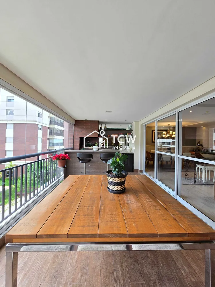 Apartamento, 3 quartos, 168 m² - Foto 1
