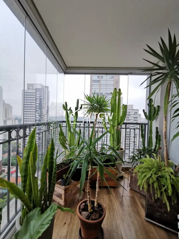 Apartamento, 3 quartos, 216 m² - Foto 2