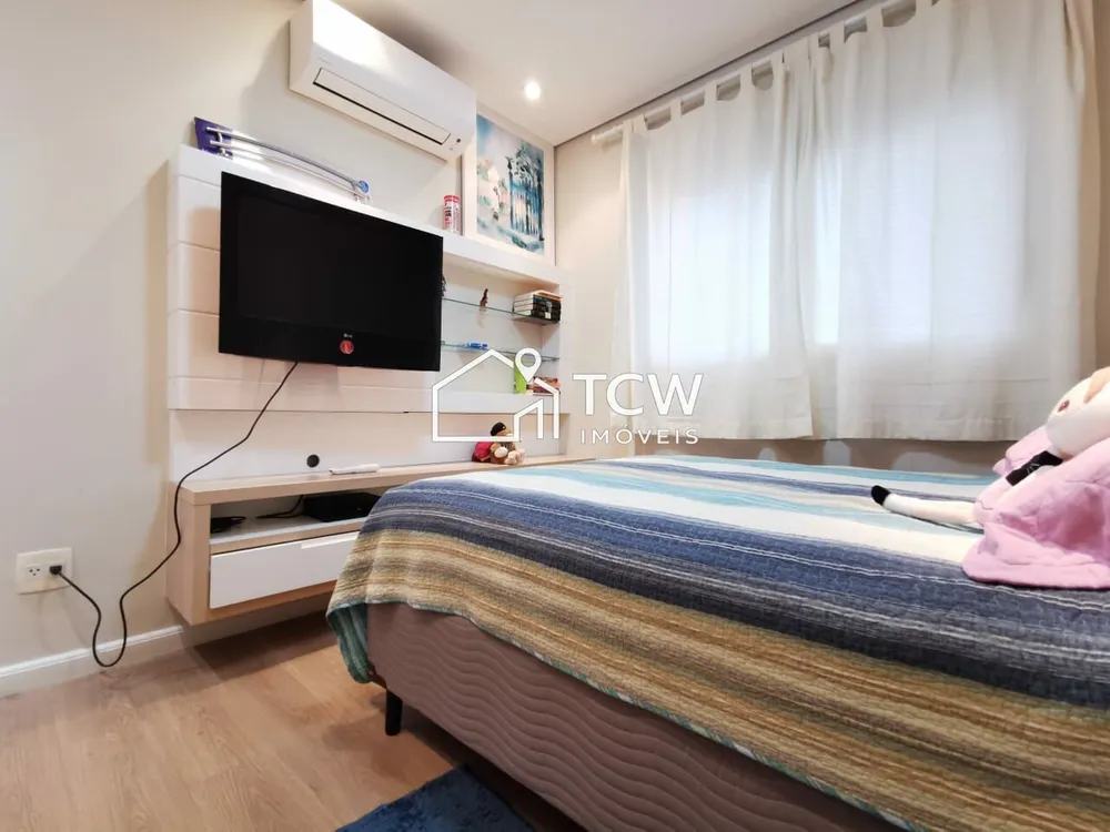 Apartamento, 3 quartos, 216 m² - Foto 3