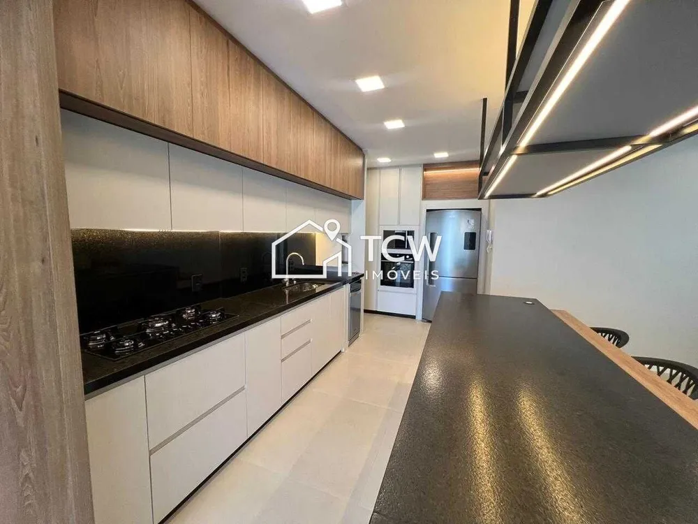 Apartamento, 3 quartos, 145 m² - Foto 1