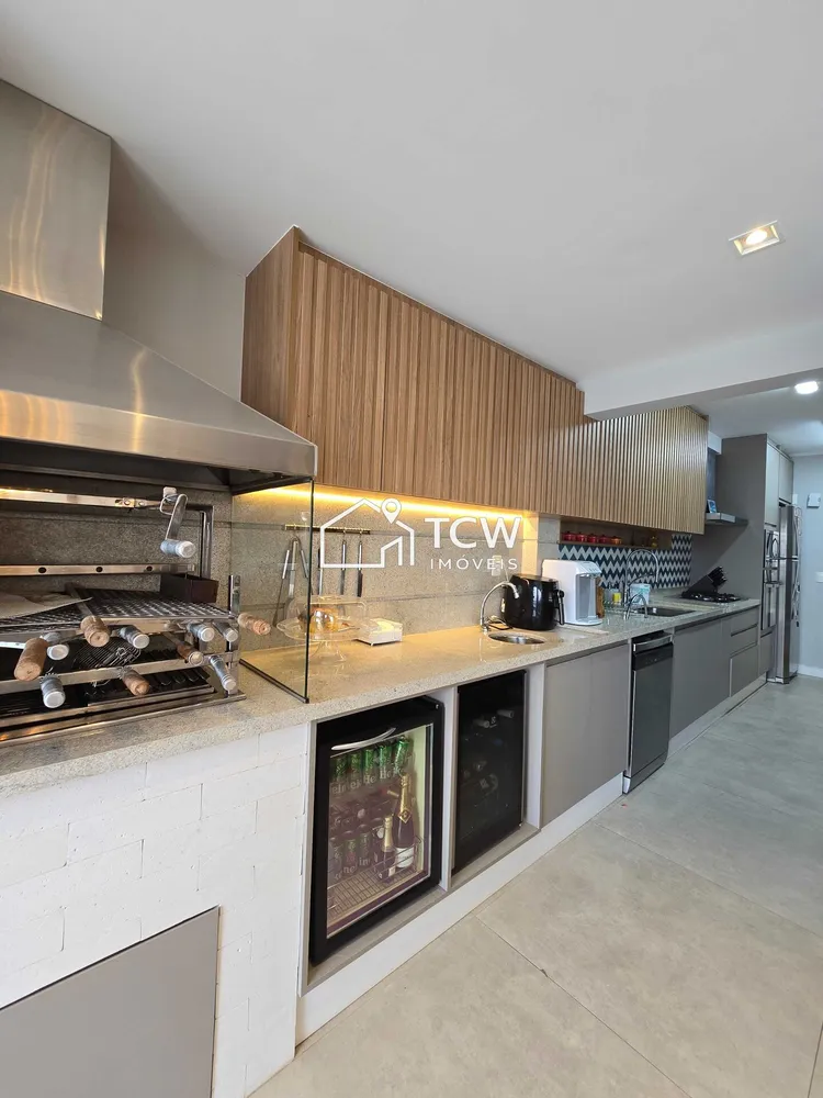 Apartamento, 3 quartos, 140 m² - Foto 2