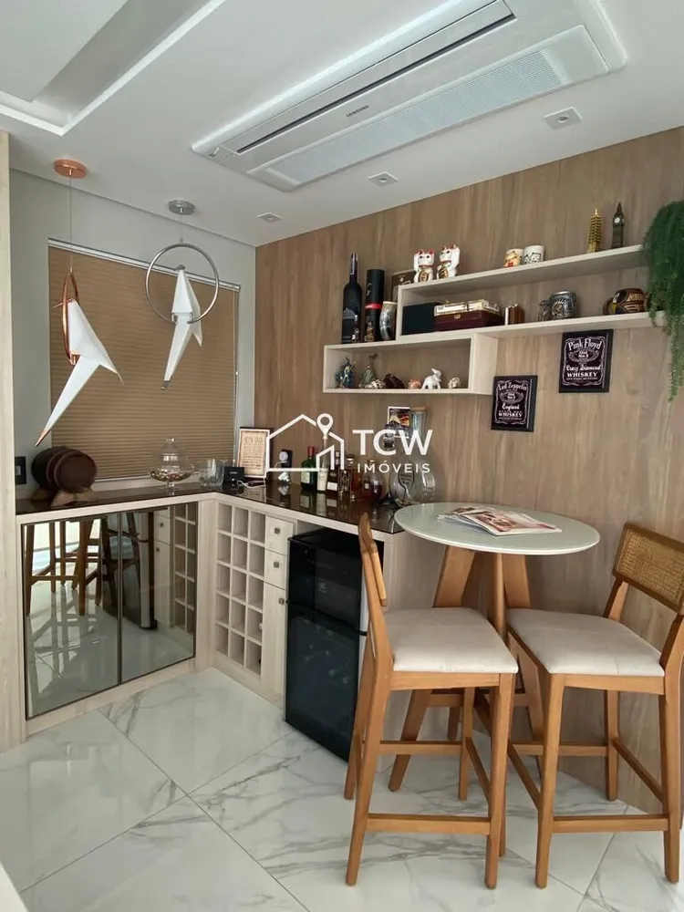 Apartamento, 3 quartos, 145 m² - Foto 2