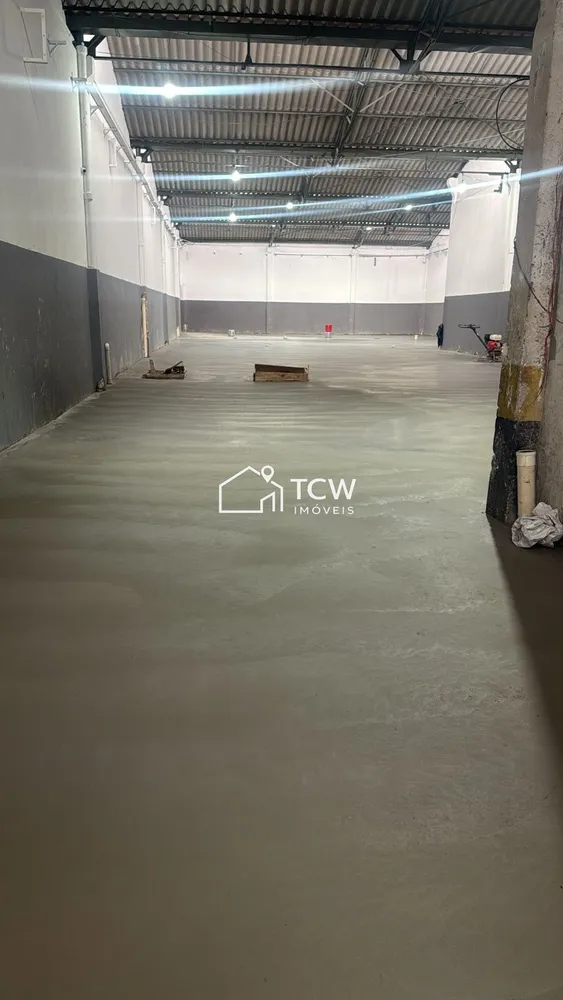 Depósito-Galpão, 975 m² - Foto 1
