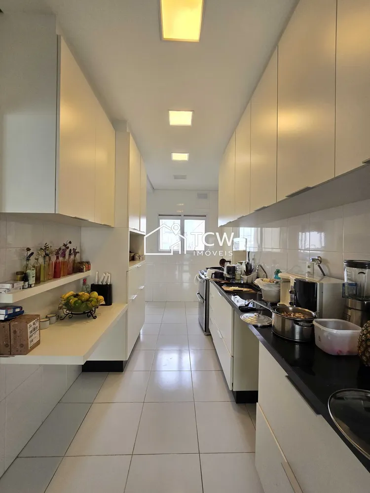 Apartamento, 3 quartos, 183 m² - Foto 1