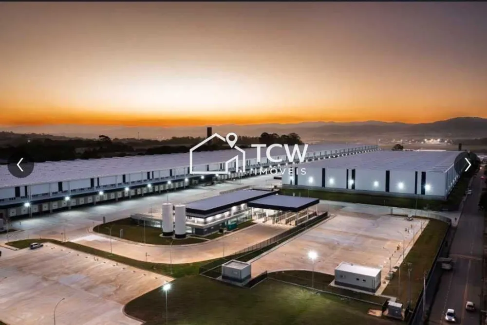 Depósito-Galpão, 12600 m² - Foto 1