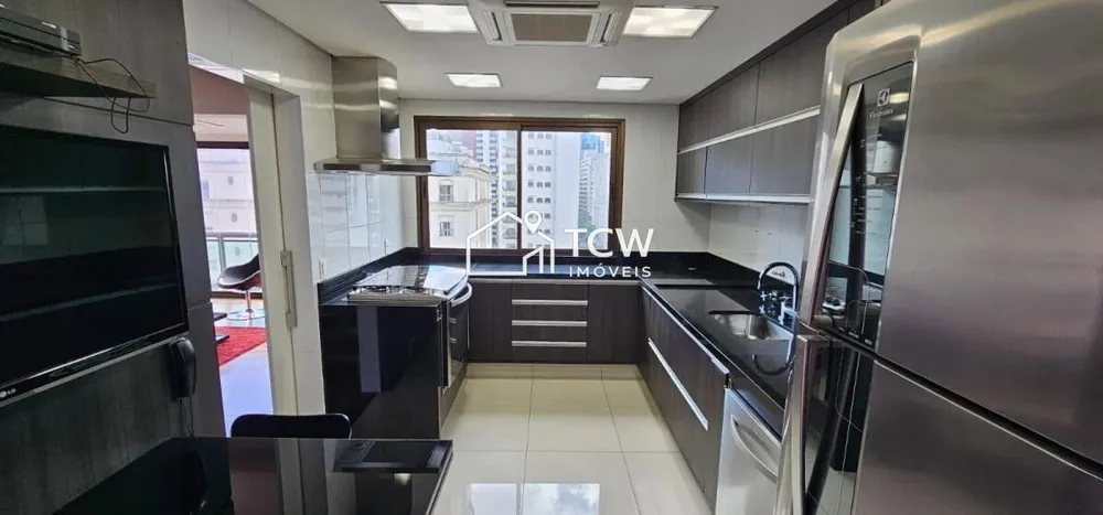 Apartamento, 3 quartos, 270 m² - Foto 12