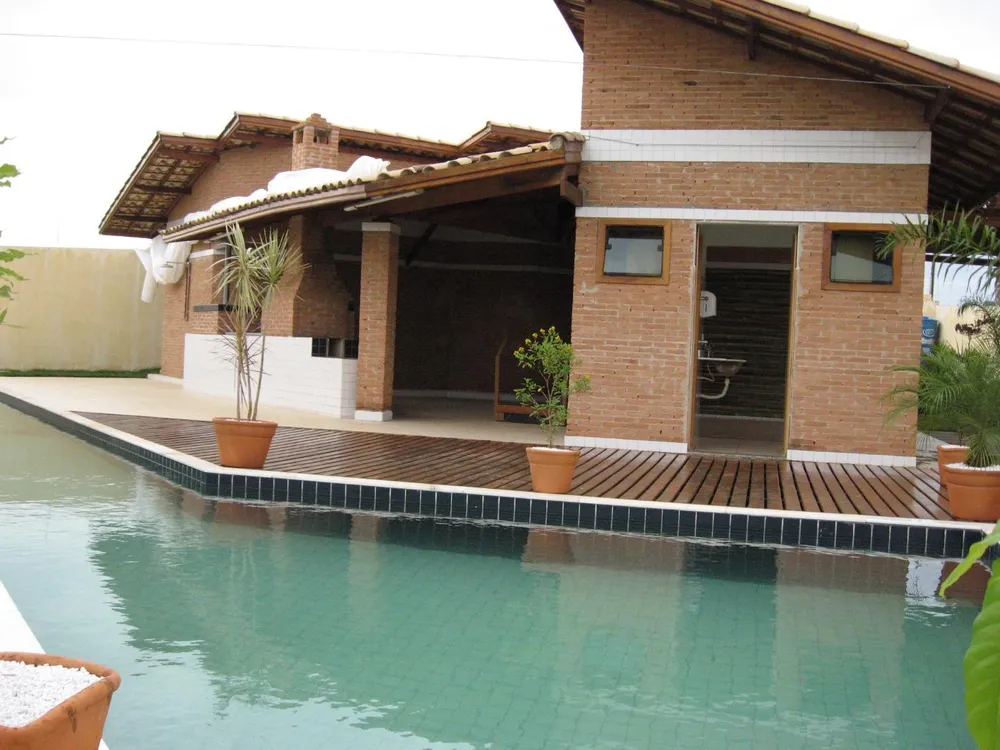 Chácara, 3 quartos, 1850 m² - Foto 1