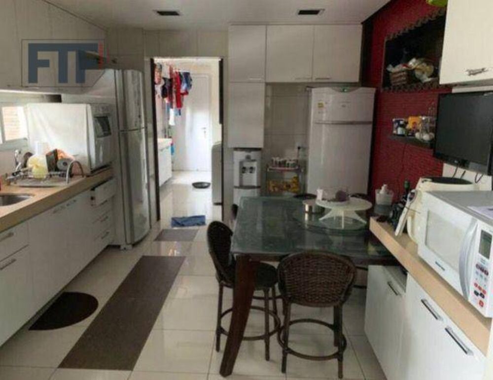 Apartamento, 3 quartos, 233 m² - Foto 11