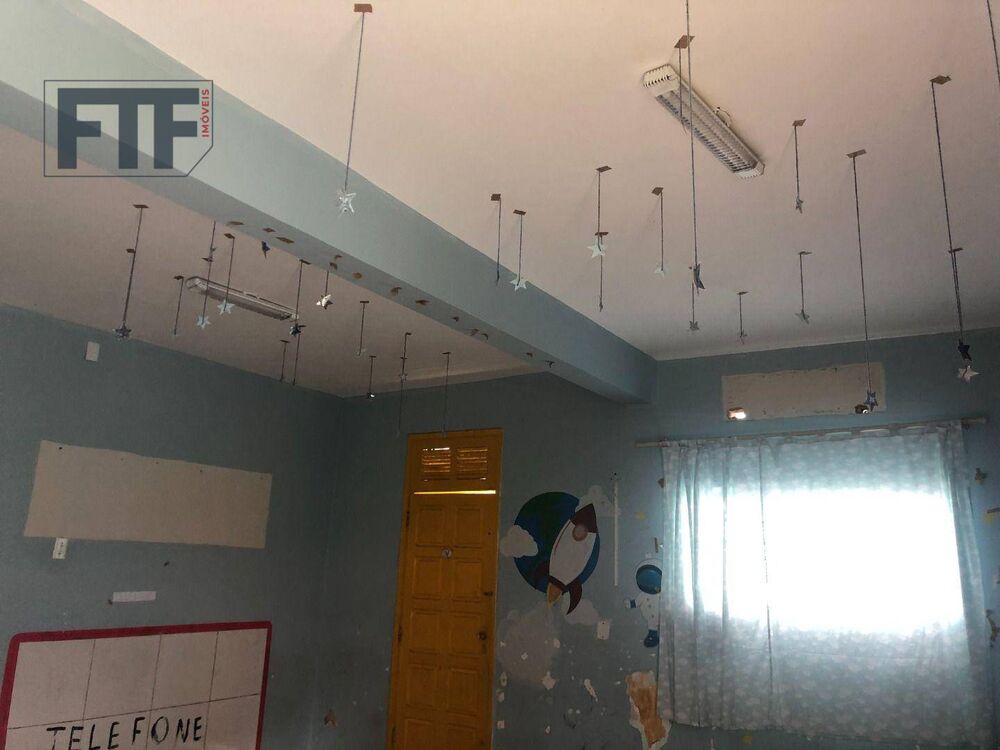 Casa, 10 quartos, 363 m² - Foto 2