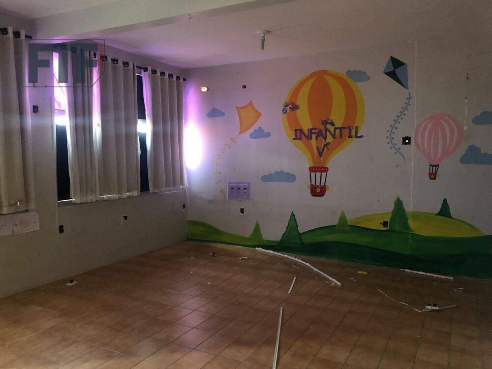 Casa, 10 quartos, 363 m² - Foto 11