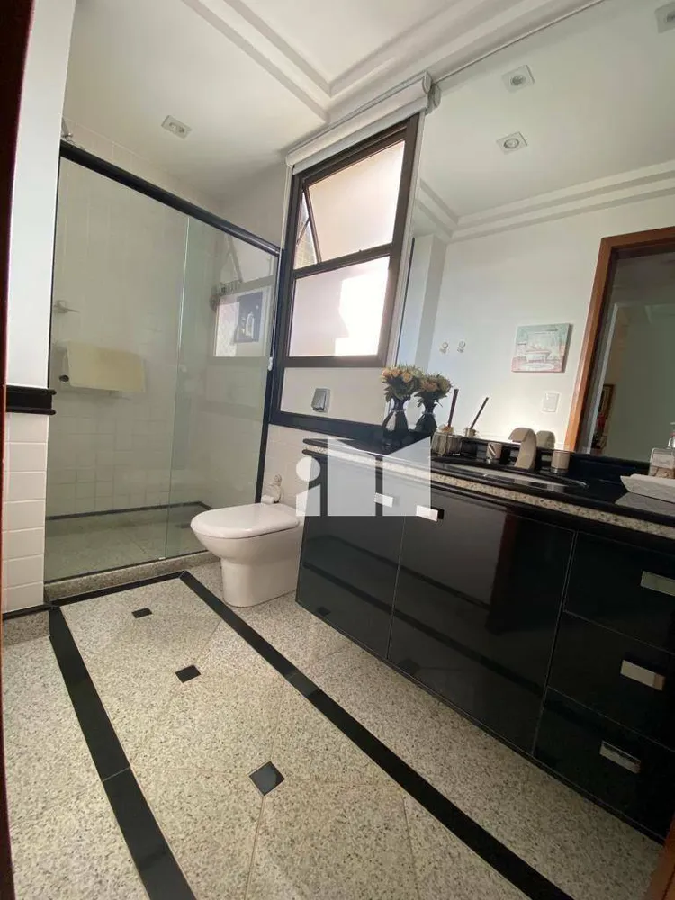 Apartamento, 4 quartos, 245 m² - Foto 9