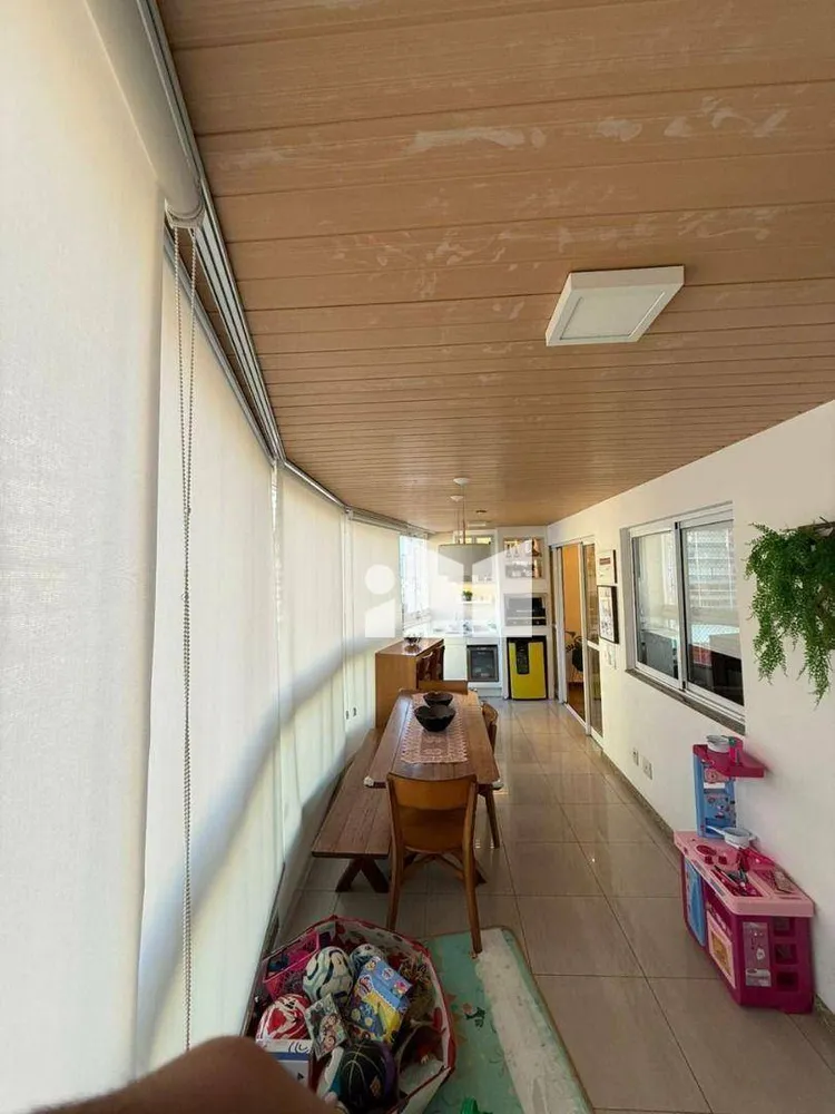 Apartamento, 3 quartos, 135 m² - Foto 1