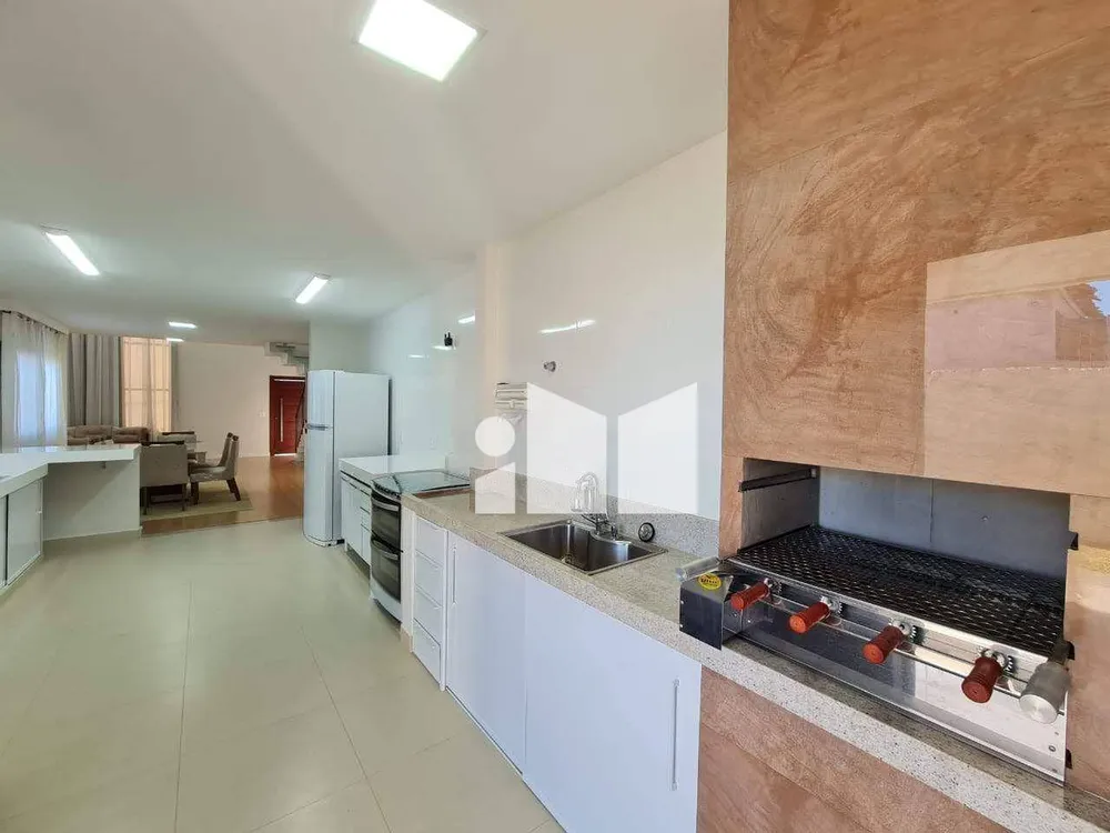 Casa, 4 quartos, 300 m² - Foto 1