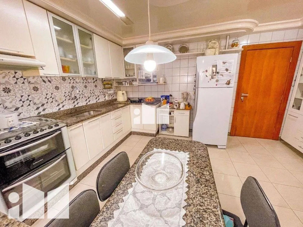 Apartamento, 4 quartos, 213 m² - Foto 9