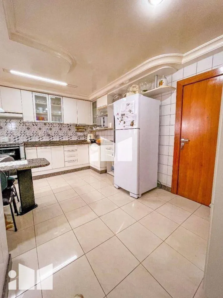 Apartamento, 4 quartos, 213 m² - Foto 11