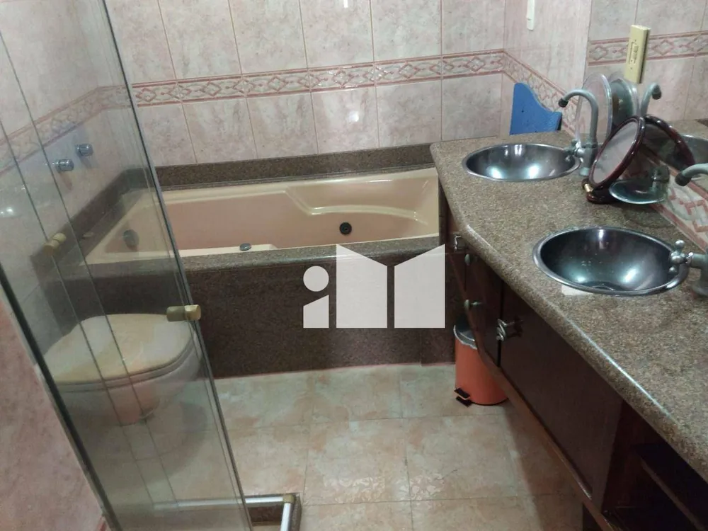Apartamento, 3 quartos, 132 m² - Foto 2