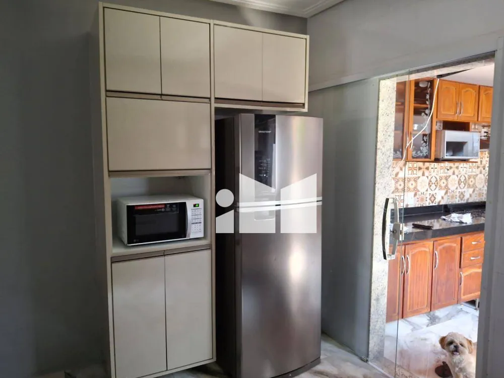 Casa, 3 quartos, 220 m² - Foto 1