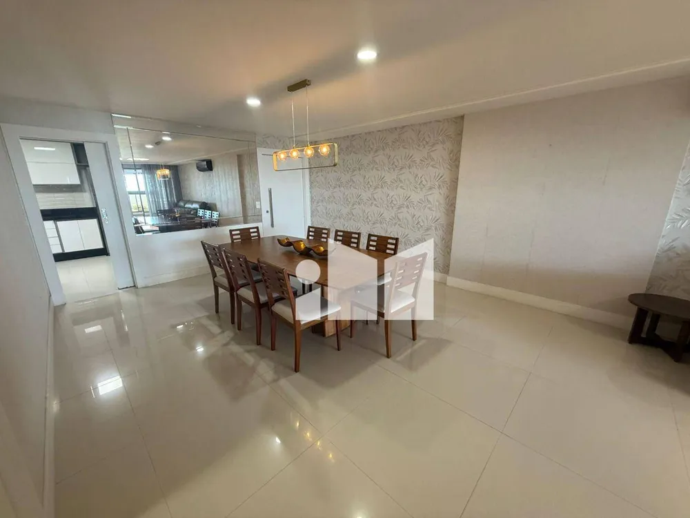Apartamento, 4 quartos, 208 m² - Foto 2