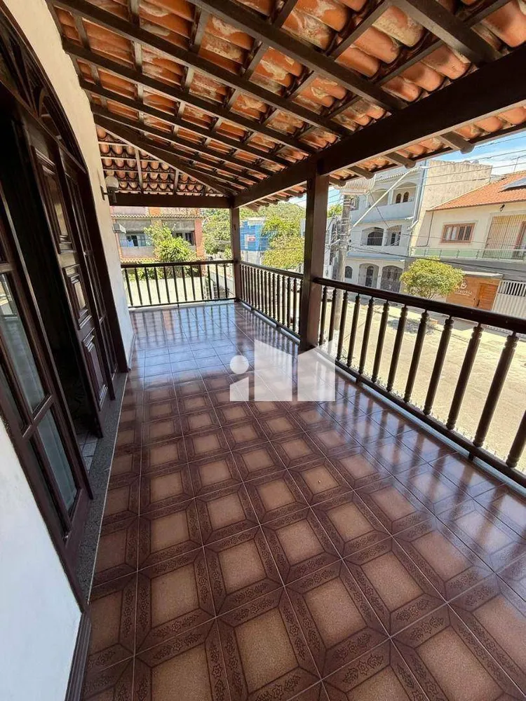 Casa, 5 quartos, 317 m² - Foto 1