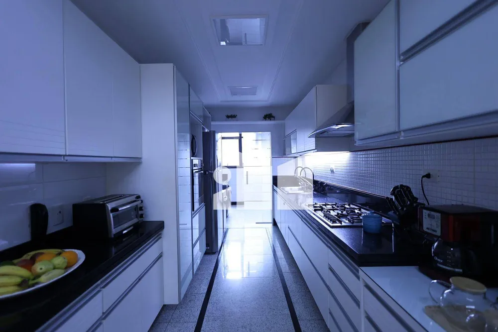Apartamento, 3 quartos, 240 m² - Foto 14