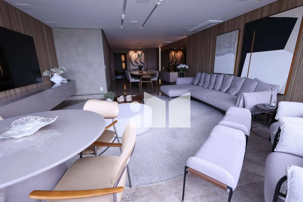 Apartamento, 3 quartos, 240 m² - Foto 2