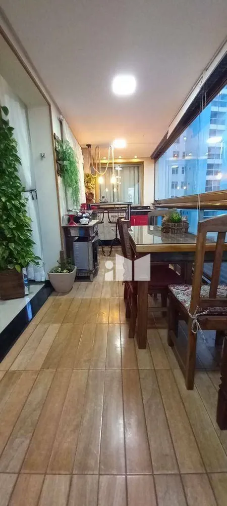 Apartamento, 3 quartos, 130 m² - Foto 3
