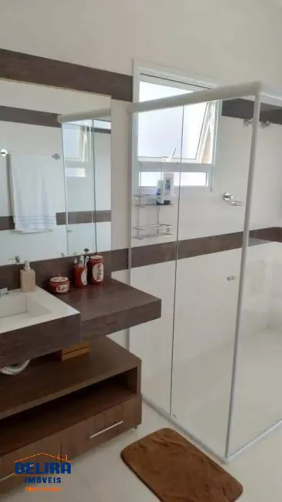 Casa à venda com 3 quartos, 350m² - Foto 21